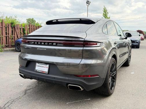 Gray 2024 Porsche Cayenne Cayenne