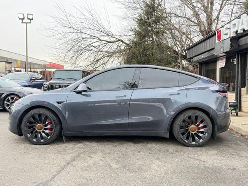 2022 Tesla Model Y Performance Dual Motor All-Wheel Drive