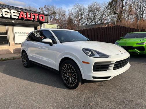 2021 Porsche Cayenne Cayenne