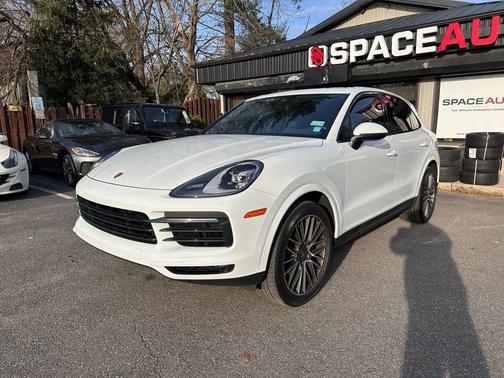2021 Porsche Cayenne Cayenne