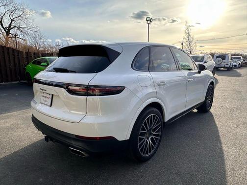2021 Porsche Cayenne Cayenne