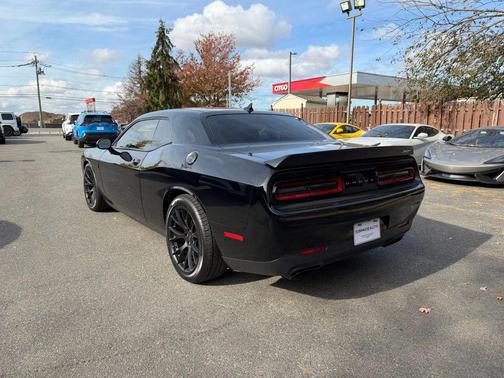 2015 Dodge Challenger SRT Hellcat