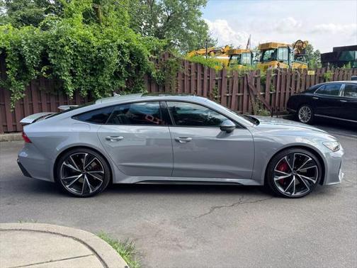 2021 Audi RS 7 4.0T