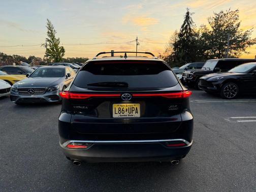 2021 Toyota Venza XLE