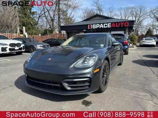 2022 Porsche Panamera 4S
