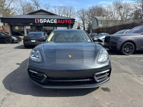 2022 Porsche Panamera 4S