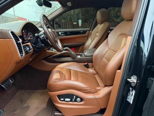 2020 Porsche Cayenne S