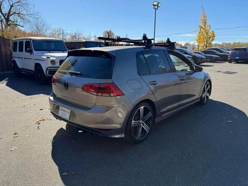 2016 Volkswagen Golf R 4-Door