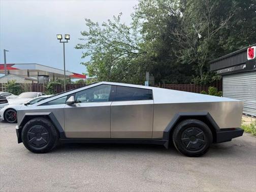 2025 Tesla Cybertruck Cyberbeast