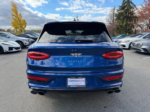 2021 Bentley Bentayga V8