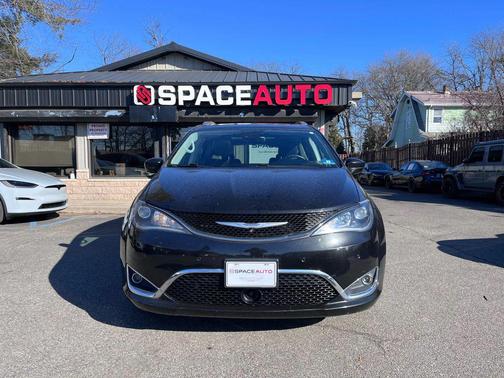 2018 Chrysler Pacifica Touring-L Plus