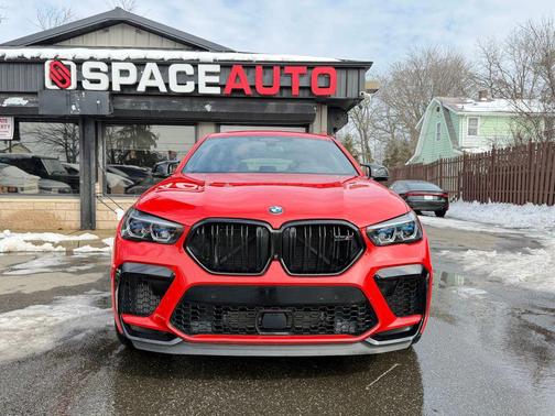 2022 BMW X6 M Sport Utility 4D