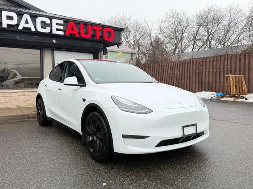 2023 Tesla Model Y Long Range Dual Motor All-Wheel Drive
