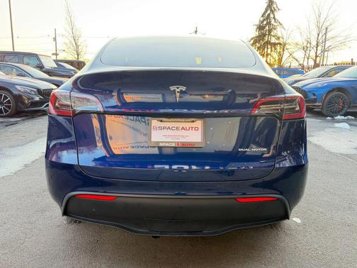 2024 Tesla Model Y Long Range Dual Motor All-Wheel Drive