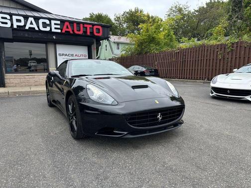 2013 Ferrari California Base