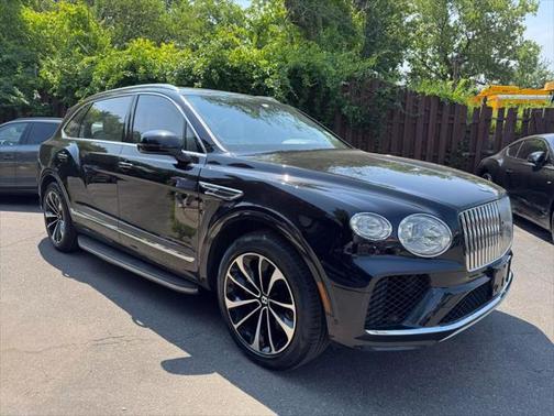 2023 Bentley Bentayga V8 Sport Utility 4D