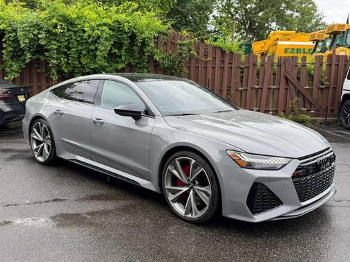 2021 Audi RS 7 4.0T