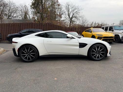 2019 Aston Martin Vantage Coupe 2D