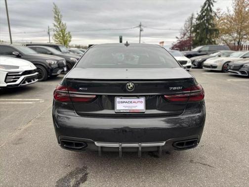 2018 BMW 750 i xDrive