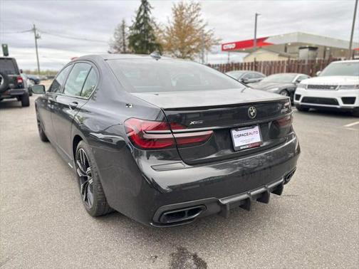 2018 BMW 750 i xDrive