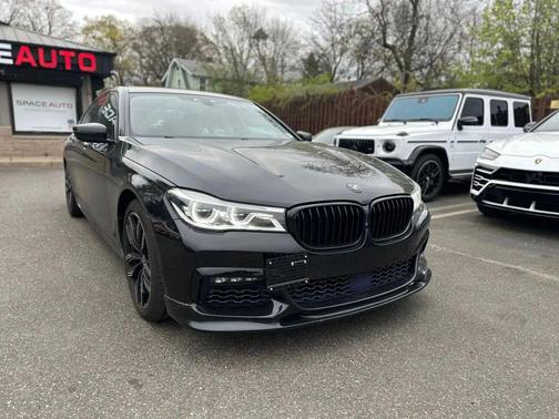 2018 BMW 750 i xDrive