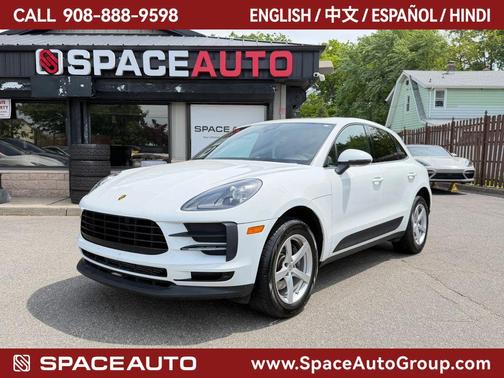 White 2020 Porsche Macan Macan Sport Edition