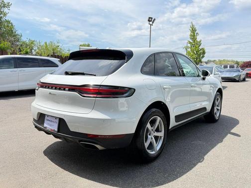 White 2020 Porsche Macan Macan Sport Edition