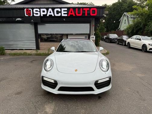 2017 Porsche 911 Turbo
