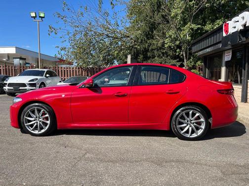 2022 Alfa Romeo Giulia Ti