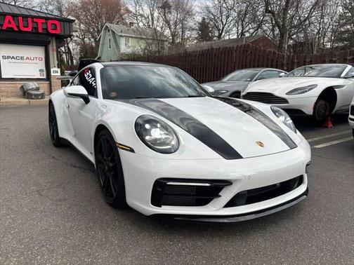 2022 Porsche 911 Carrera GTS
