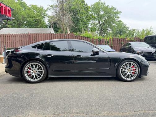 Black 2017 Porsche Panamera Turbo