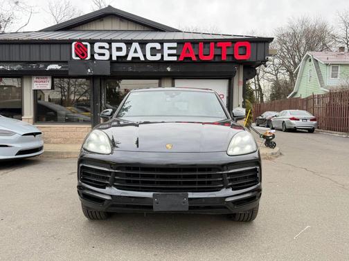 2019 Porsche Cayenne Cayenne