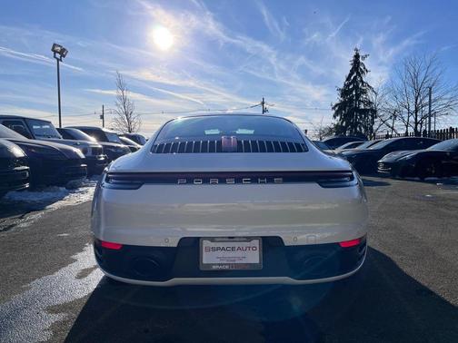 2020 Porsche 911 Carrera 4S