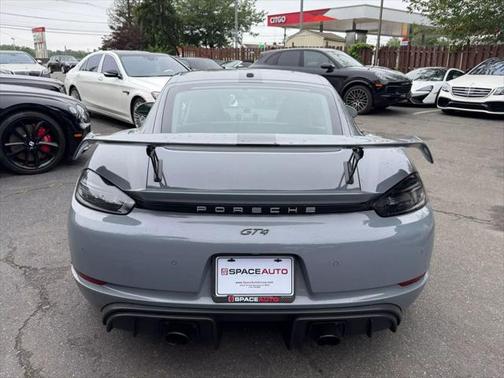 2023 Porsche 718 Cayman GT4
