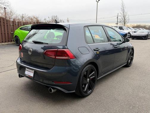 2019 Volkswagen Golf GTI 2.0T S 4-Door