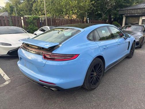 2017 Porsche Panamera 4S