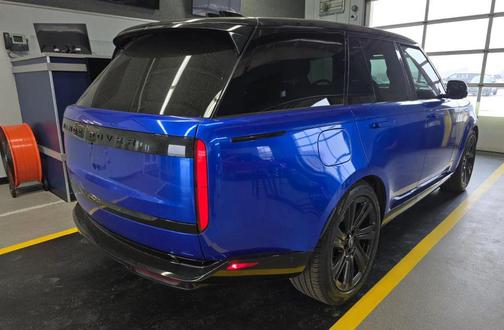 White 2023 Land Rover Range Rover P400 SE