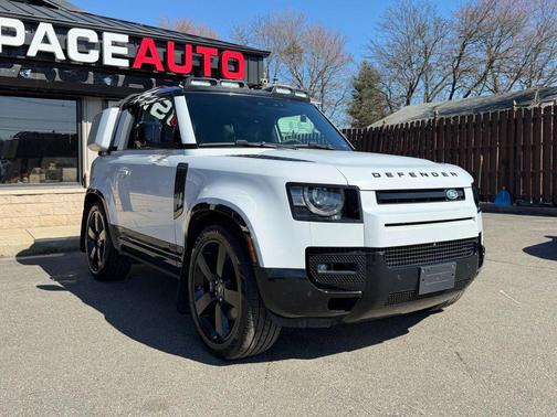 Carpathian Grey Premium Metallic 2023 Land Rover Defender 90 Carpathian Edition