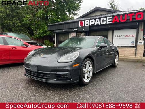 2018 Porsche Panamera 4S