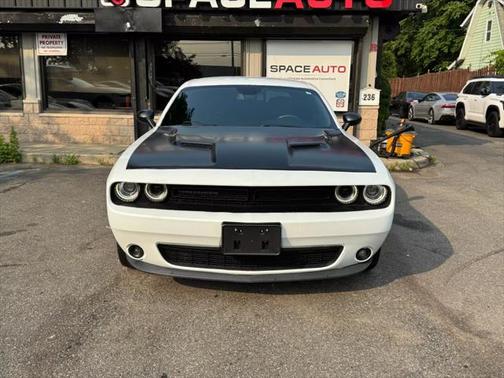 2017 Dodge Challenger SXT