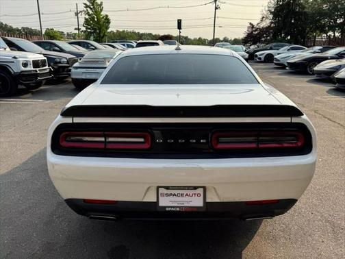 2017 Dodge Challenger SXT