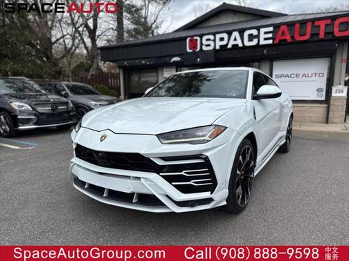 2021 Lamborghini Urus Graphite Capsule