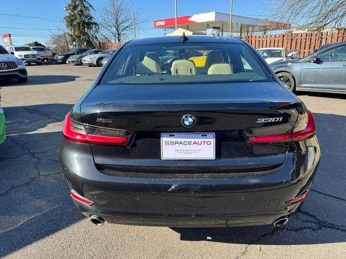 2021 BMW 330 xDrive