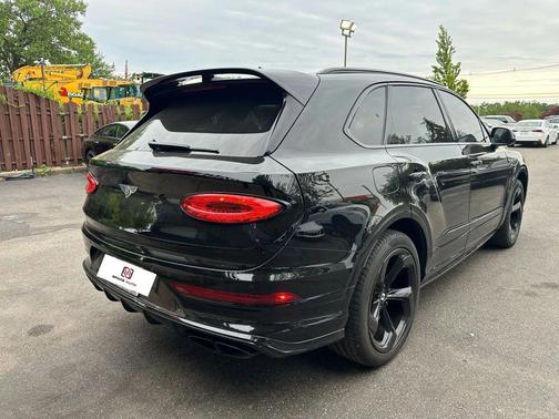 2022 Bentley Bentayga V8