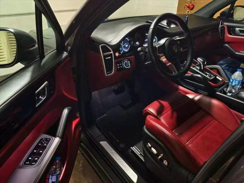 2019 Porsche Cayenne Base
