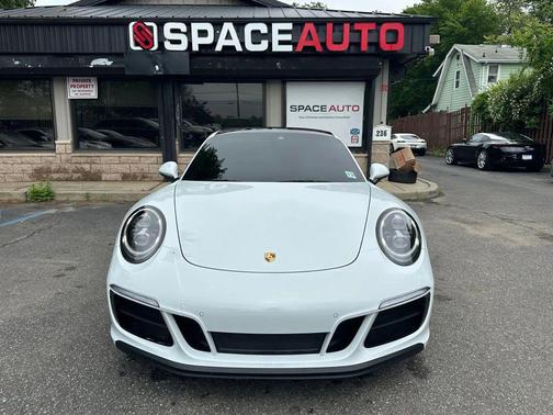 2019 Porsche 911 Carrera GTS