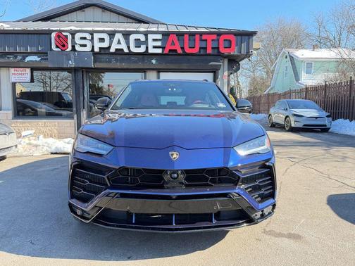 2019 Lamborghini Urus Sport Utility 4D