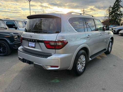 2024 Nissan Armada SV 4WD