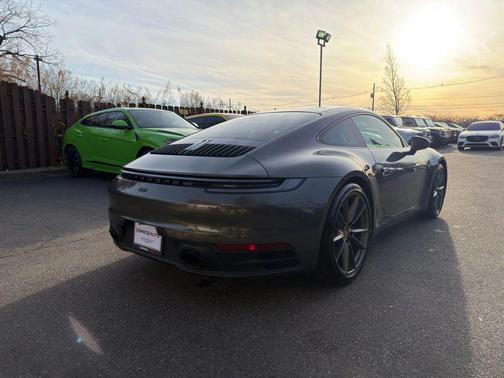 2024 Porsche 911 Carrera