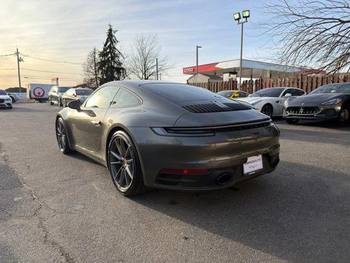 2024 Porsche 911 Carrera